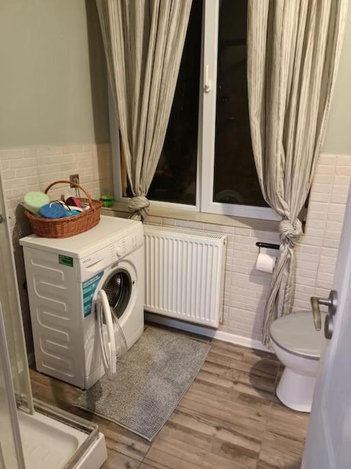 Lovely Apartament In Bucharest, Baba Novac Area Eksteriør bilde